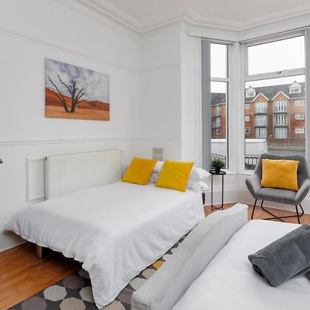 Flatzy - 6 Bed Oasis Close To Football Stadiums Liverpool Eksteriør billede