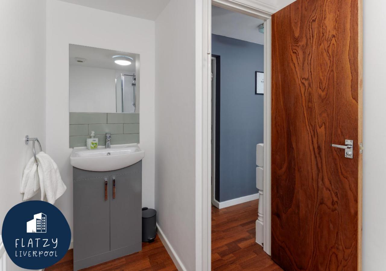 Flatzy - 6 Bed Oasis Close To Football Stadiums Liverpool Eksteriør billede