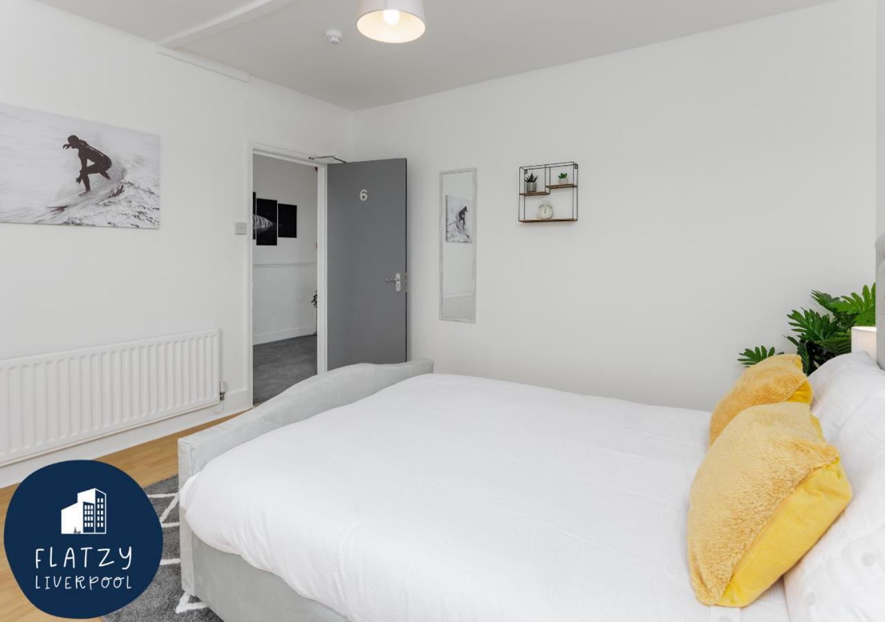 Flatzy - 6 Bed Oasis Close To Football Stadiums Liverpool Eksteriør billede