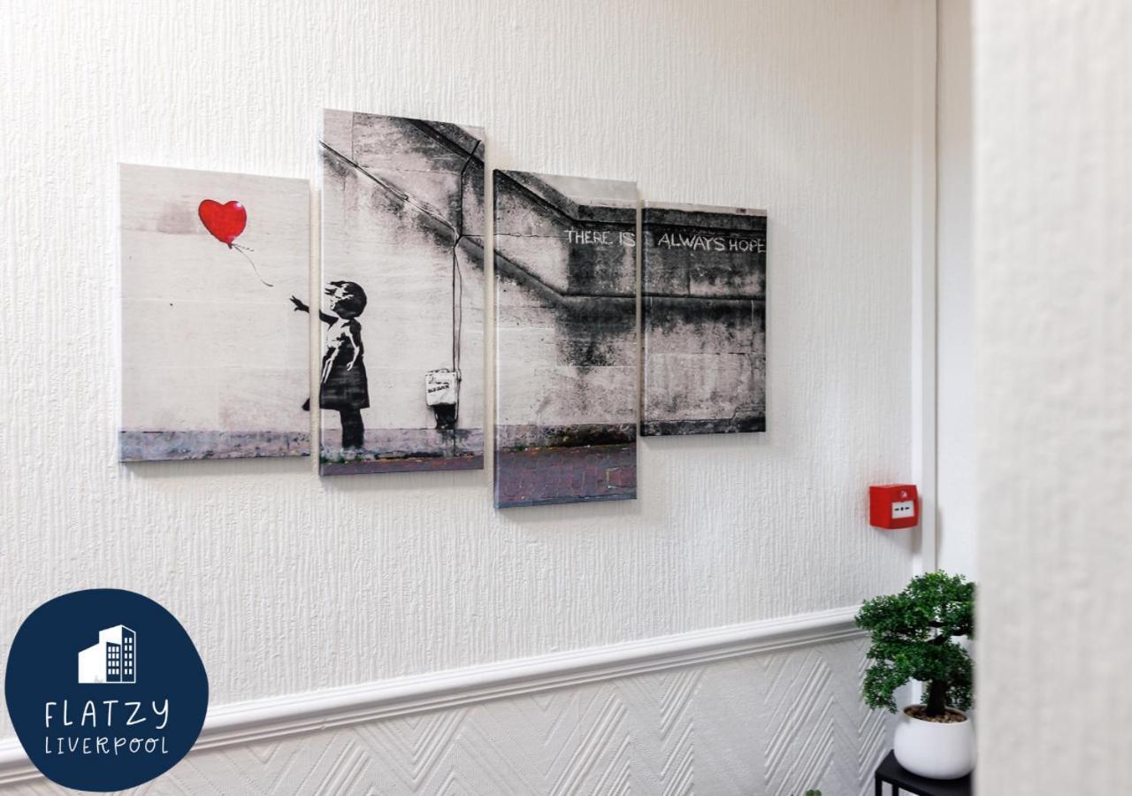 Flatzy - 6 Bed Oasis Close To Football Stadiums Liverpool Eksteriør billede