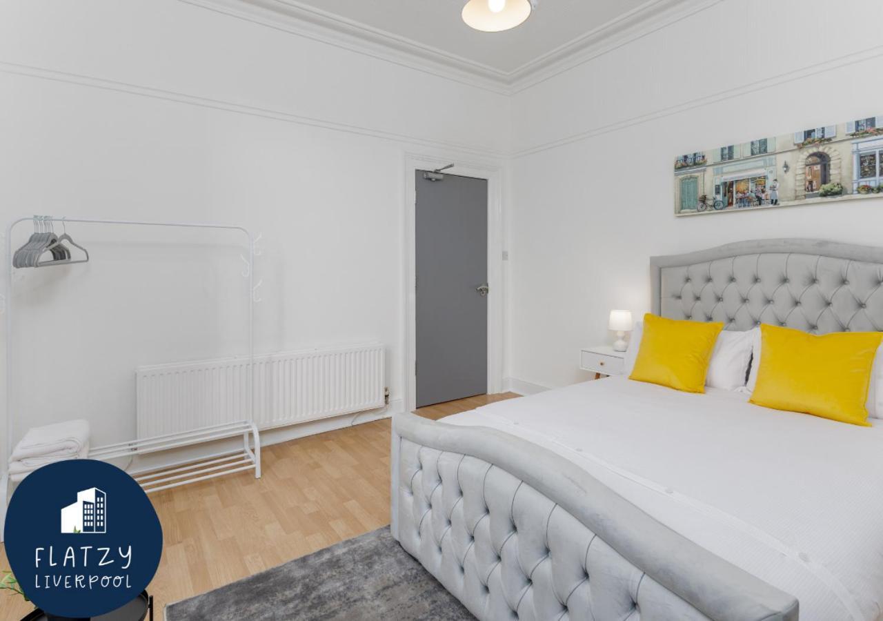 Flatzy - 6 Bed Oasis Close To Football Stadiums Liverpool Eksteriør billede