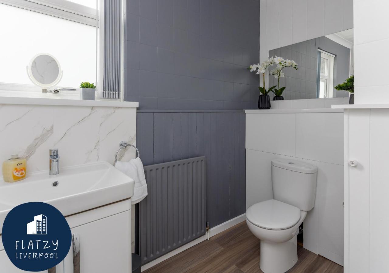 Flatzy - 6 Bed Oasis Close To Football Stadiums Liverpool Eksteriør billede