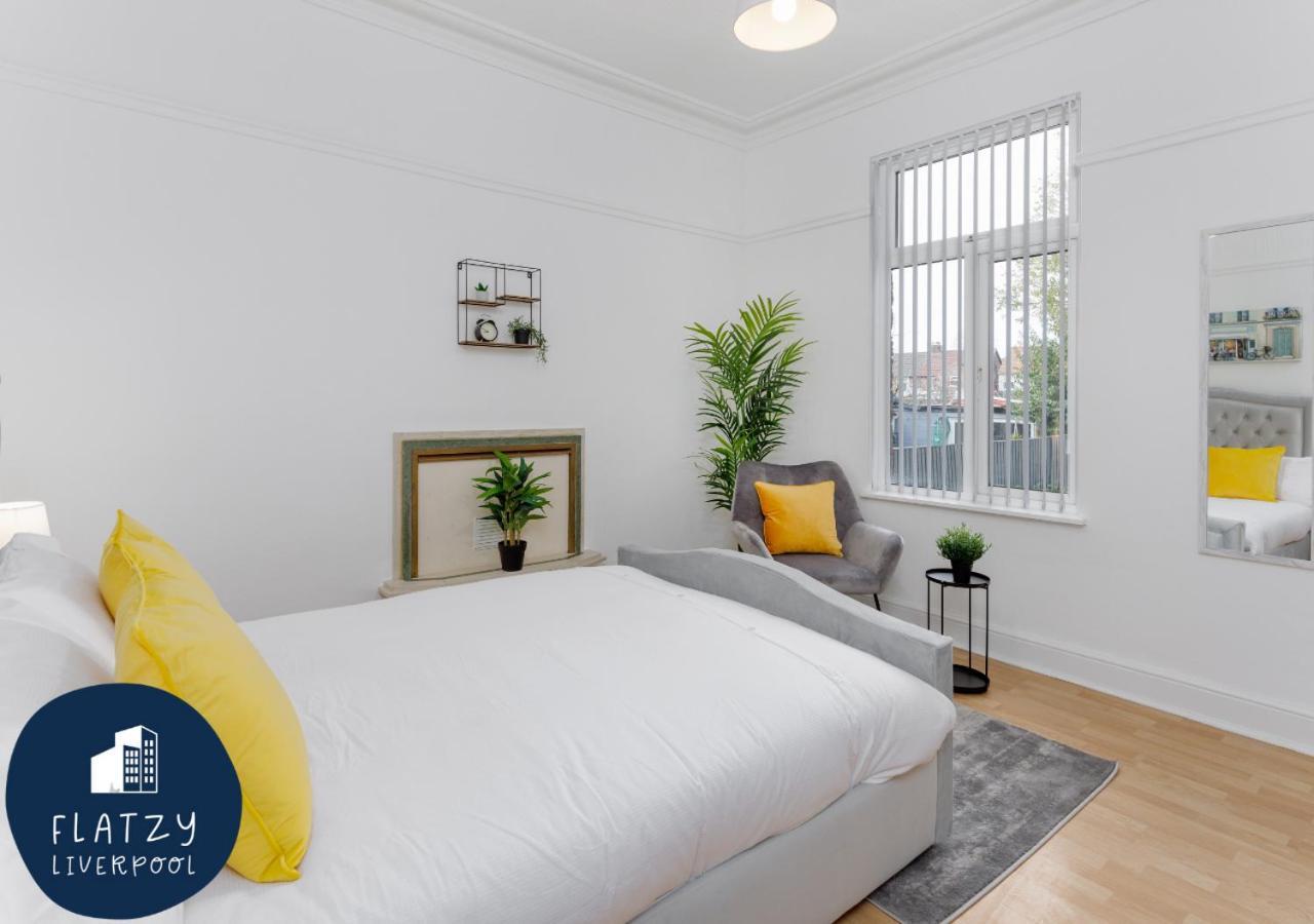 Flatzy - 6 Bed Oasis Close To Football Stadiums Liverpool Eksteriør billede